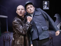 Ostře sledované vlaky